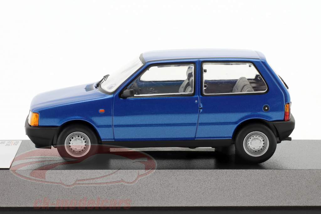 Fiat Uno 年 1983 ブルー 1:43 Premium X