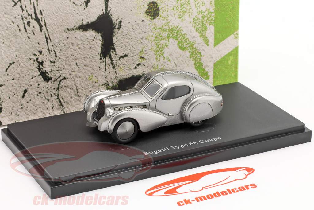 Bugatti Type 68 Coupe bouwjaar 1945 zilver 1:43 AutoCult