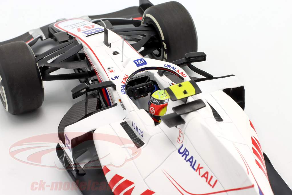 Mick Schumacher Haas VF-21 #47 Бахрейн GP формула 1 2021 1:18 Minichamps