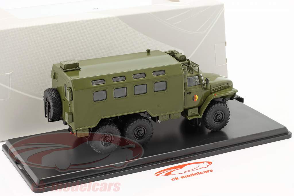 Ural 4320 KUNG NVA olive vert 1:43 PremiumClassiXXs