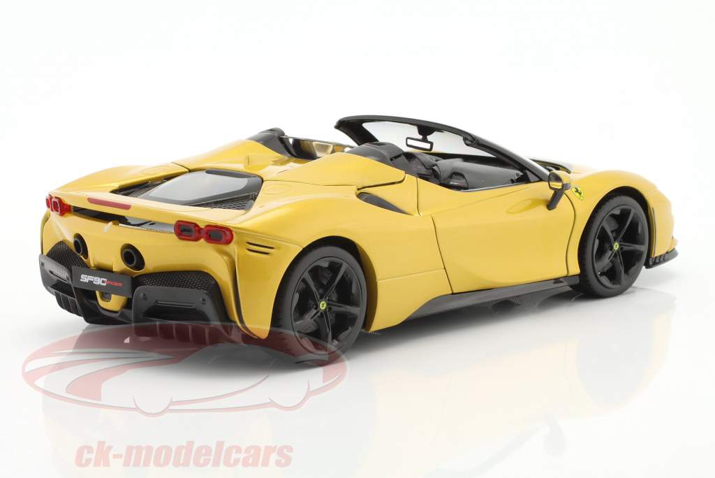 Ferrari SF90 Spider Baujahr 2021 gold metallic 1:18 Bburago