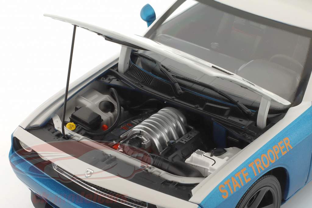 Dodge Challenger SRT8 Georgia State Patrol 2010 blå / hvid 1:18 GMP