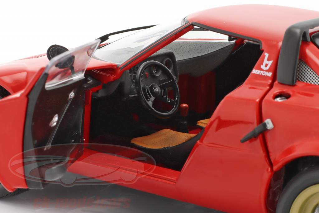 Lancia Stratos HF Bertone year 1973 red 1:18 Kyosho