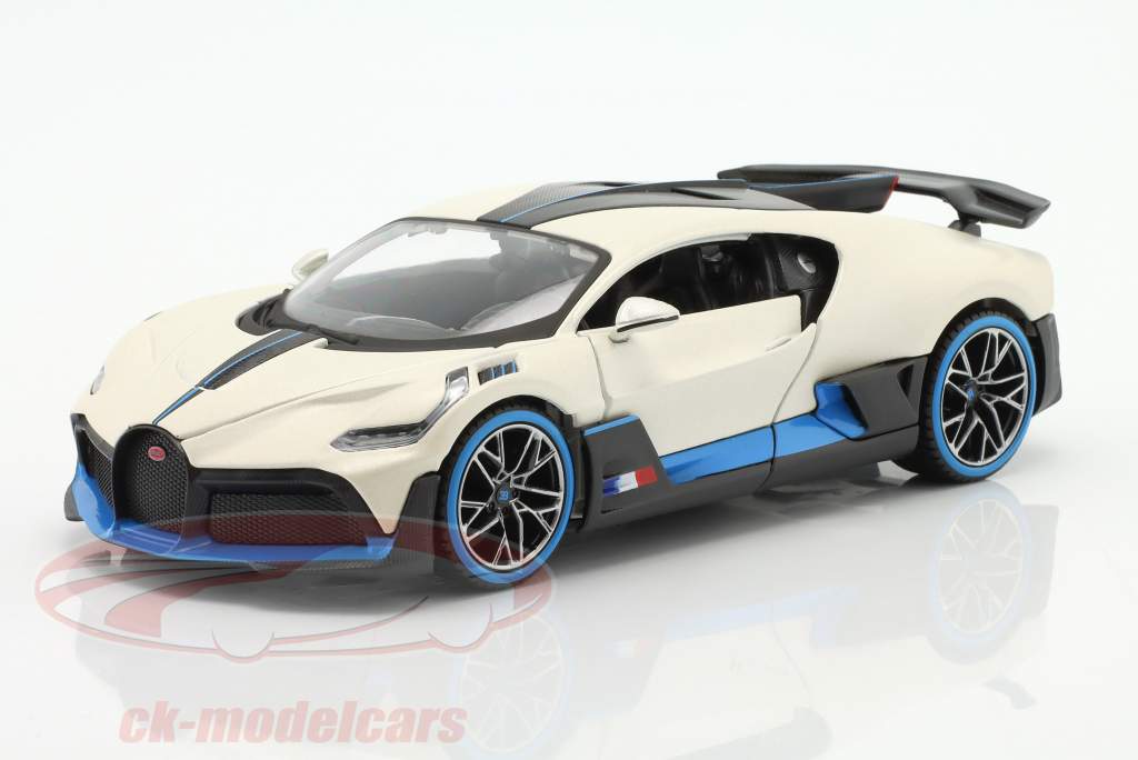 Bugatti Divo Special Edition hvid / blå / sort 1:24 Maisto