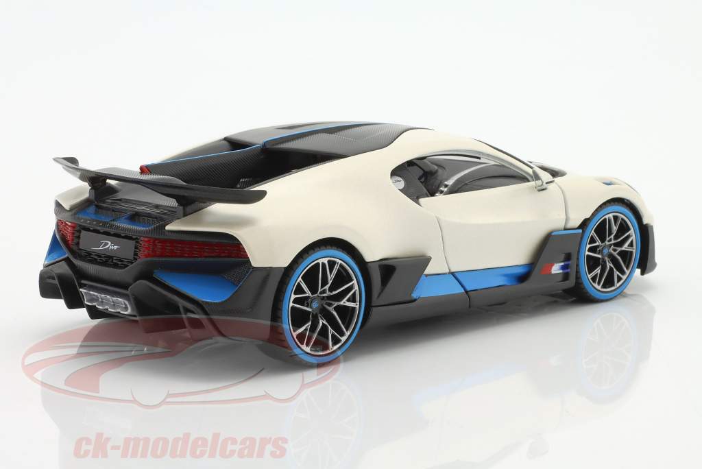 Bugatti Divo Special Edition White / blue / black 1:24 Maisto