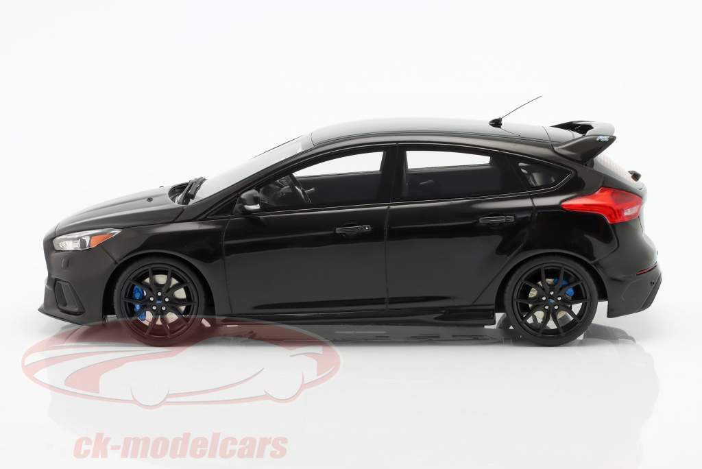Ford Focus RS 年 2017 黒 1:18 OttOmobile