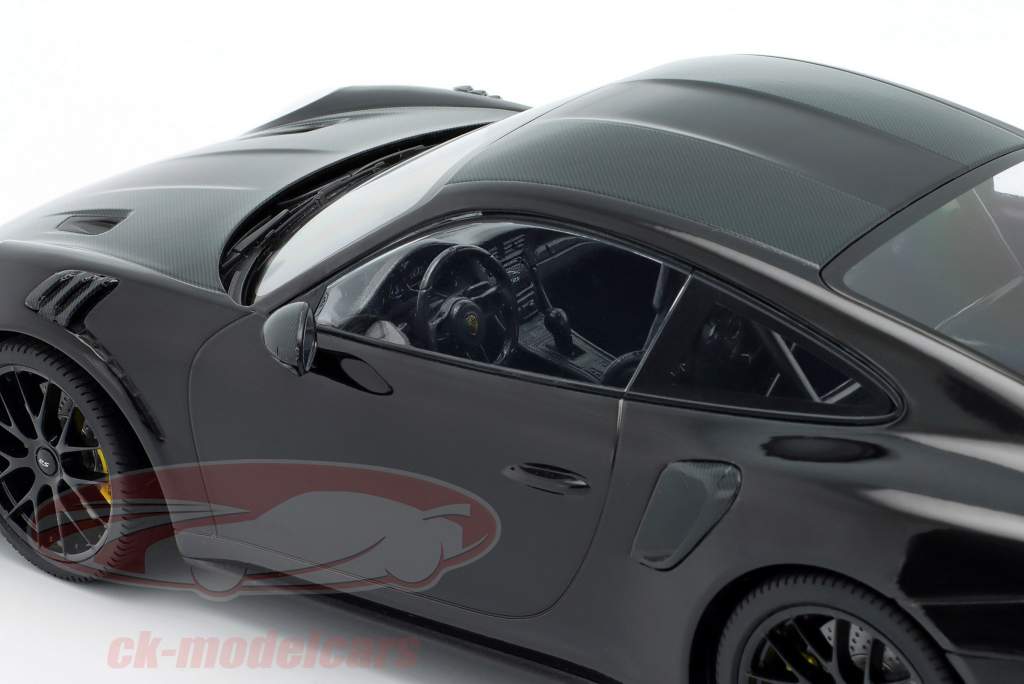 Porsche 911 (991 II) GT2 RS Weissach Package 2018 noir 1:18 Minichamps
