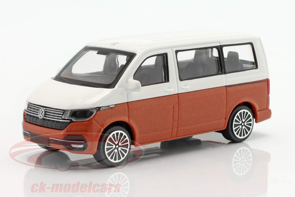 Volkswagen VW T6 Multivan Año de construcción 2020 Blanco / marrón metálico 1:43 Bburago