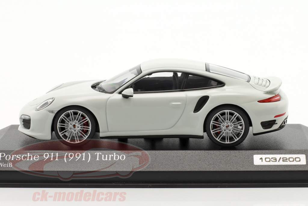 Porsche 911 (991) Turbo Blanco 1:43 Minichamps