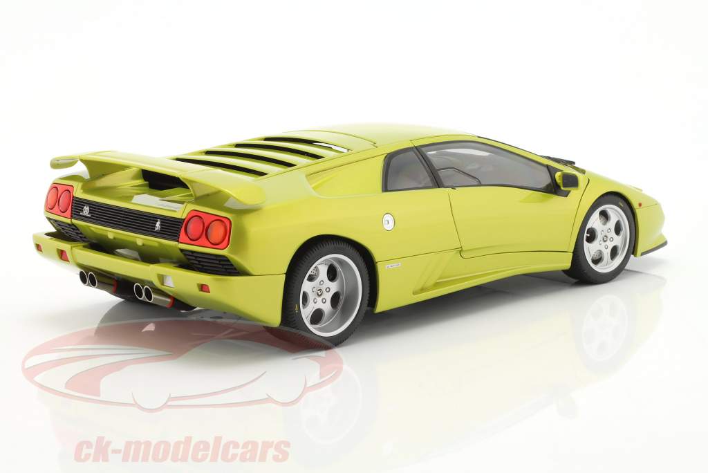 AUTOart 1:18 Lamborghini Diablo SE30 year 1993 yellow