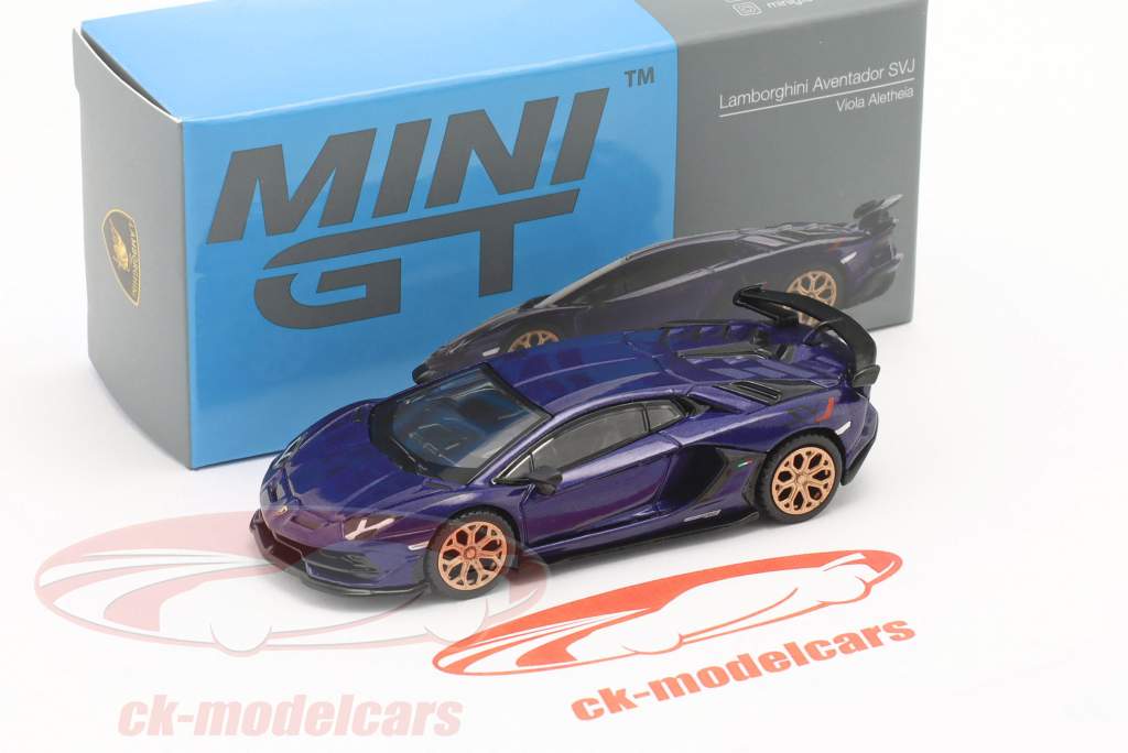 Lamborghini Aventador SVJ пурпурный / синий 1:64 TrueScale