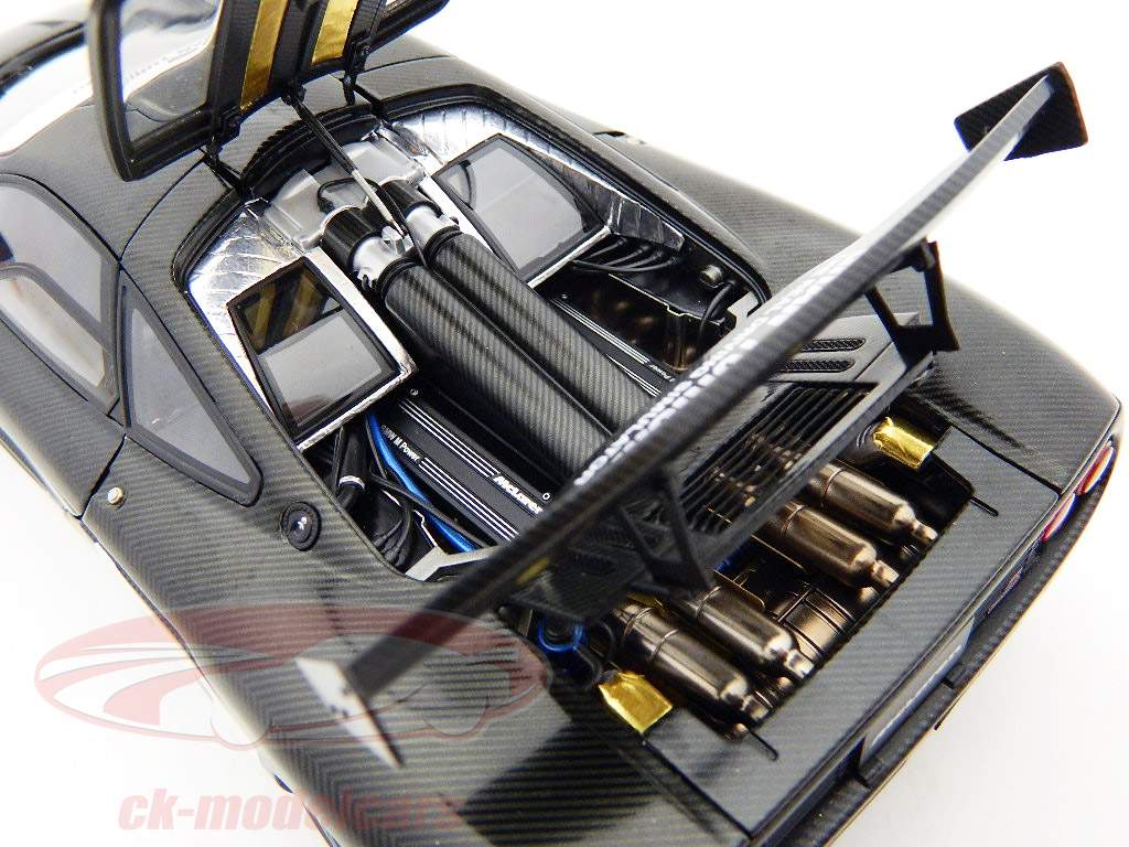 AUTOart 1:18 McLaren F1 Stealth Model #1 Gran Turismo GT5