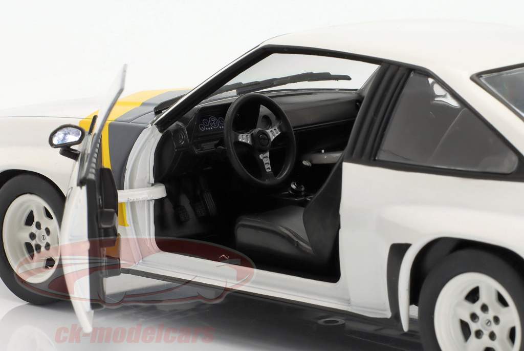 Opel Manta B 400 rally Bianco / giallo / Grigio 1:24 WhiteBox