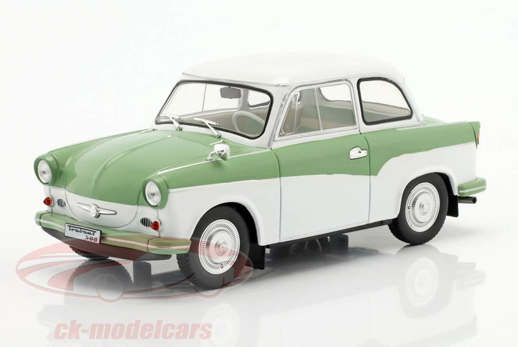 Trabant P 50 green / white 1:24 WhiteBox