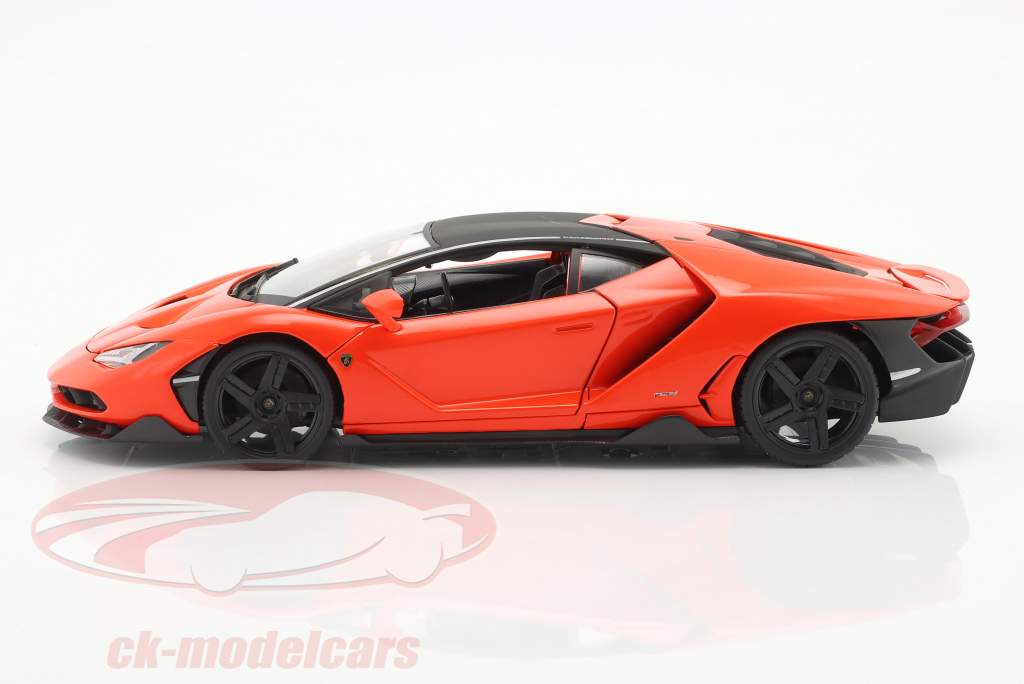 Lamborghini Centenario LP770-4 Année de construction 2016 orange 1:18 Maisto