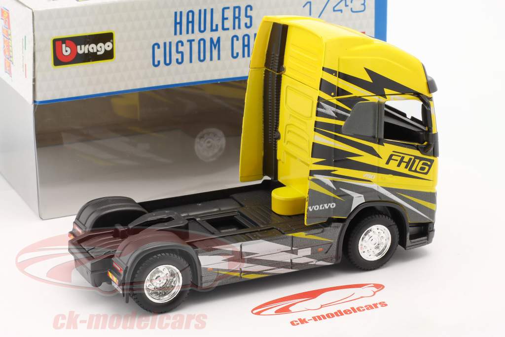 VOLVO FH 16 GLOBETROTTER ミニカー 1/43 Bburago 1:43 Volvo FH16 Globetrotter 750 XXL Truck yellow