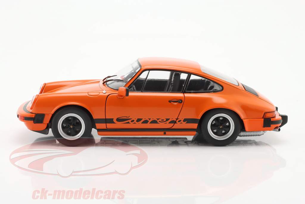 Porsche 911 (930) 3.0 Carrera Baujahr 1977 orange 1:18 Solido