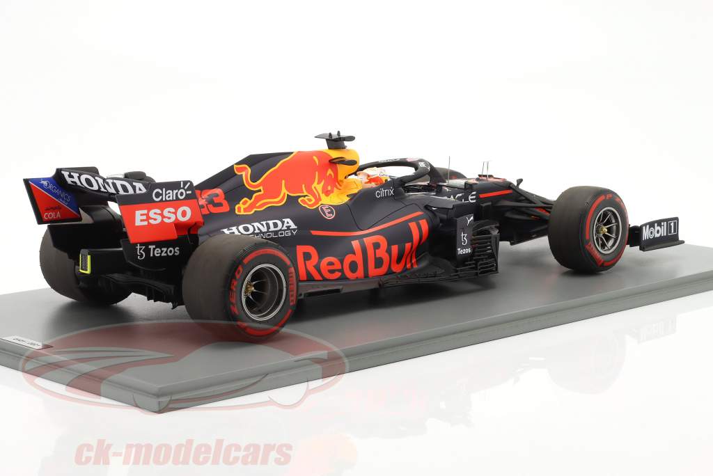 Max Verstappen Red Bull RB16B #33 Sieger Abu Dhabi Formel 1 Weltmeister 2021 1:12 Spark