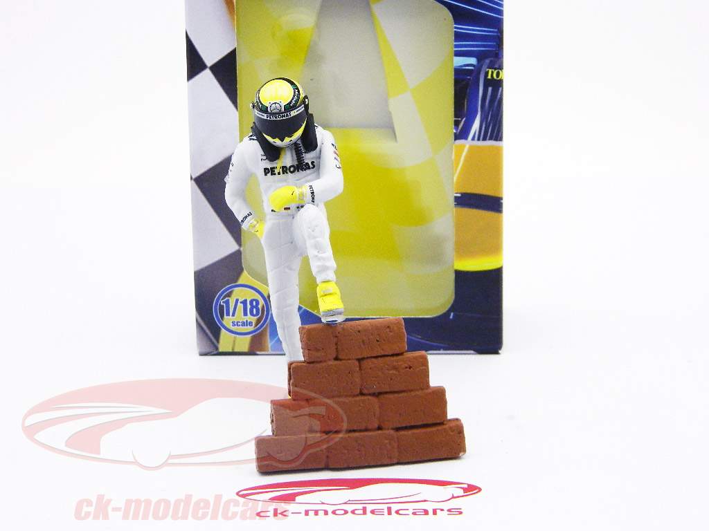 Nico Rosberg driver figure formula one standing Ed.3 1:18 TopMo