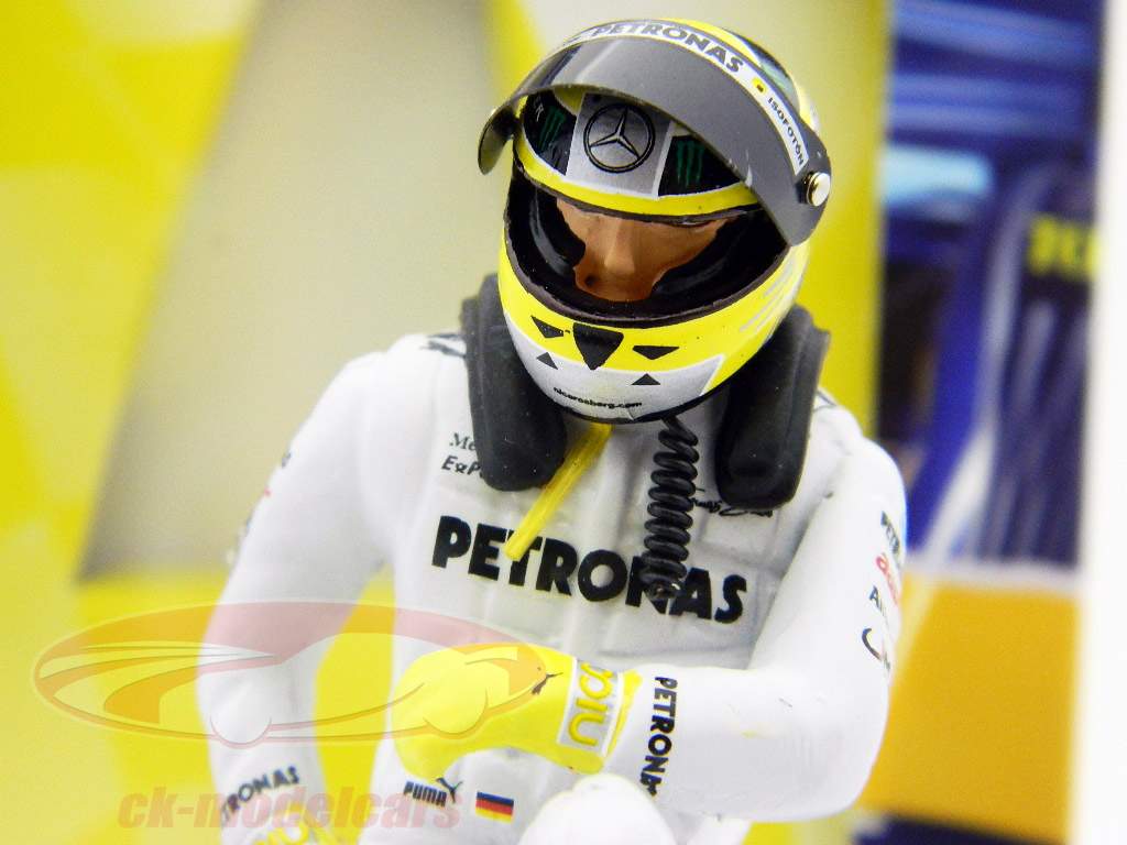 Nico Rosberg driver figure formula one standing Ed.3 1:18 TopMo