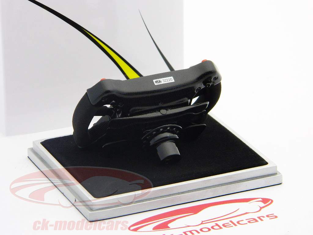 Button / Barrichello Brawn BGP 009 formula one 2009 steering wheel 1:4 Amalgam
