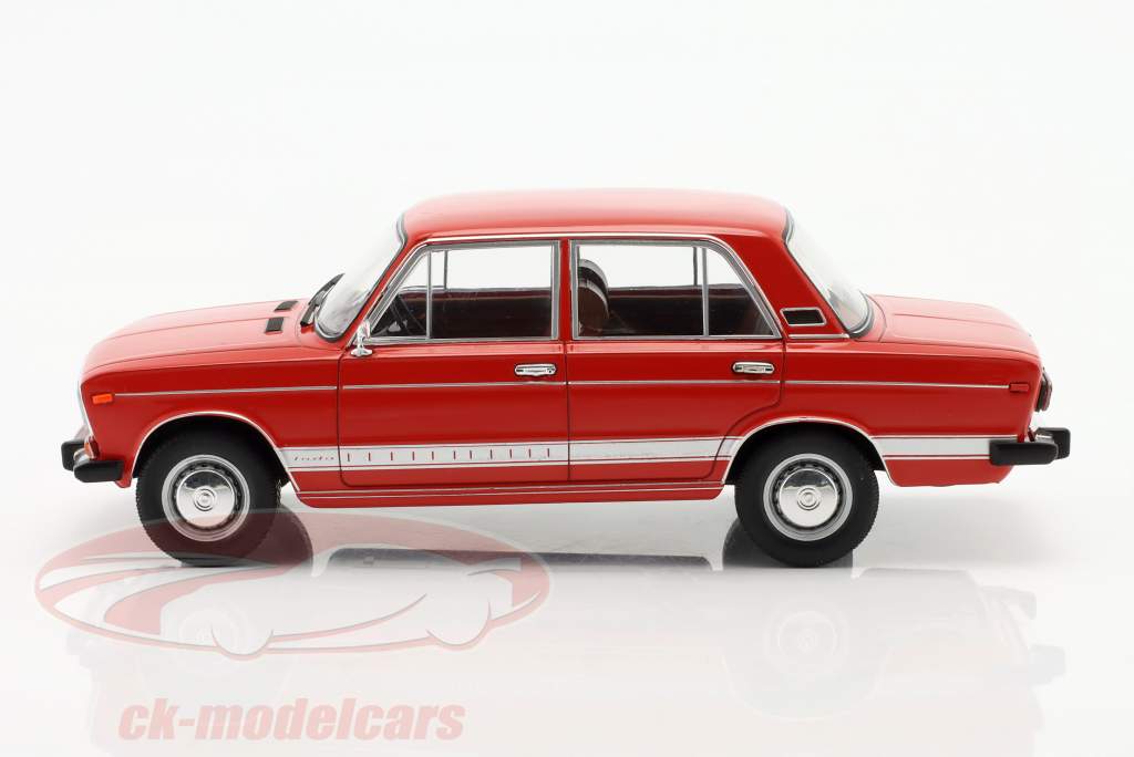 Lada 1600 LS Année de construction 1976 rouge 1:24 WhiteBox
