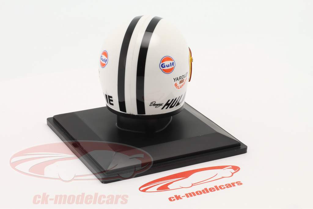 Denny Hulme Yardley Team McLaren formula 1 1972 helmet 1:5 Spark Editions