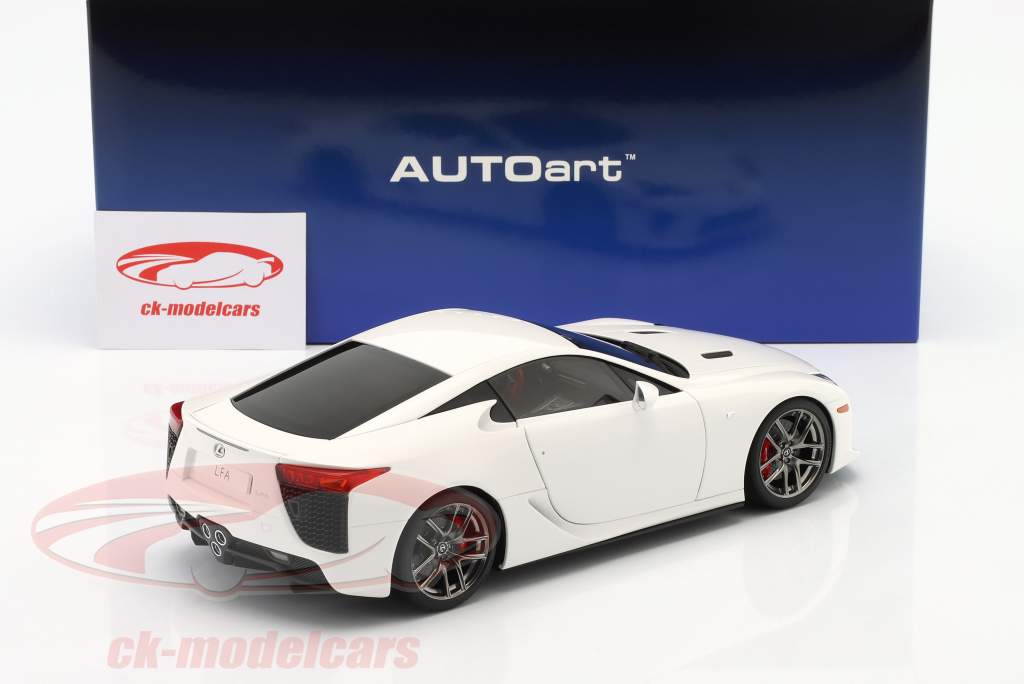 Lexus LFA Año de construcción 2010 Blanco 1:18 AUTOart