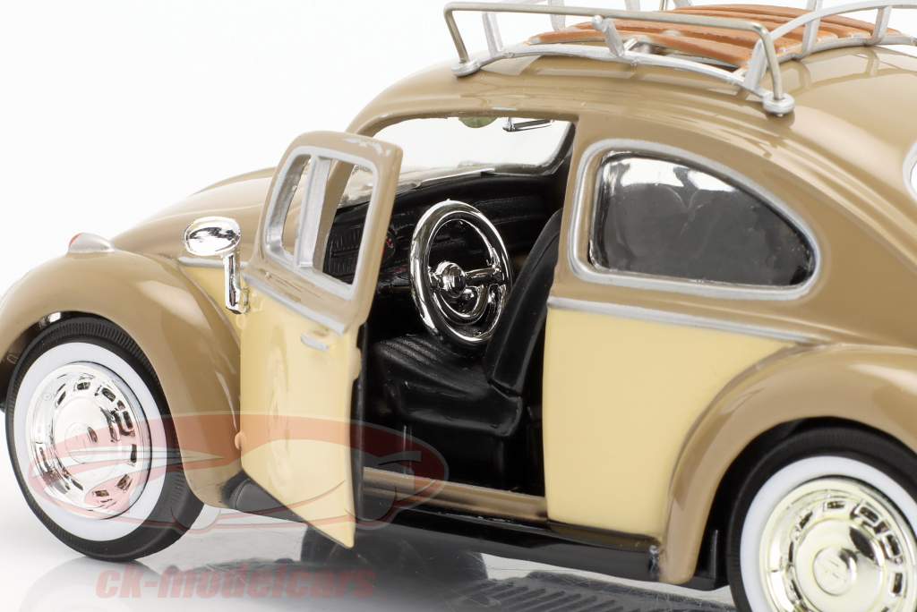 Volkswagen VW Käfer Baujahr 1966 mit Dachgepäckträger hellbraun 1:24 MotorMax