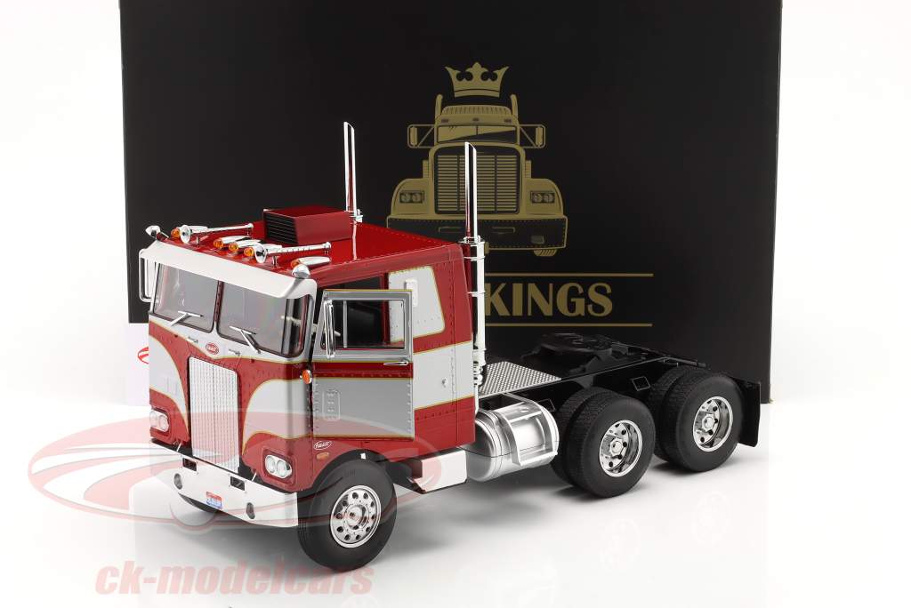 Road Kings 1:18 Peterbilt 352 Pacemaker SZM 1977-1979 red