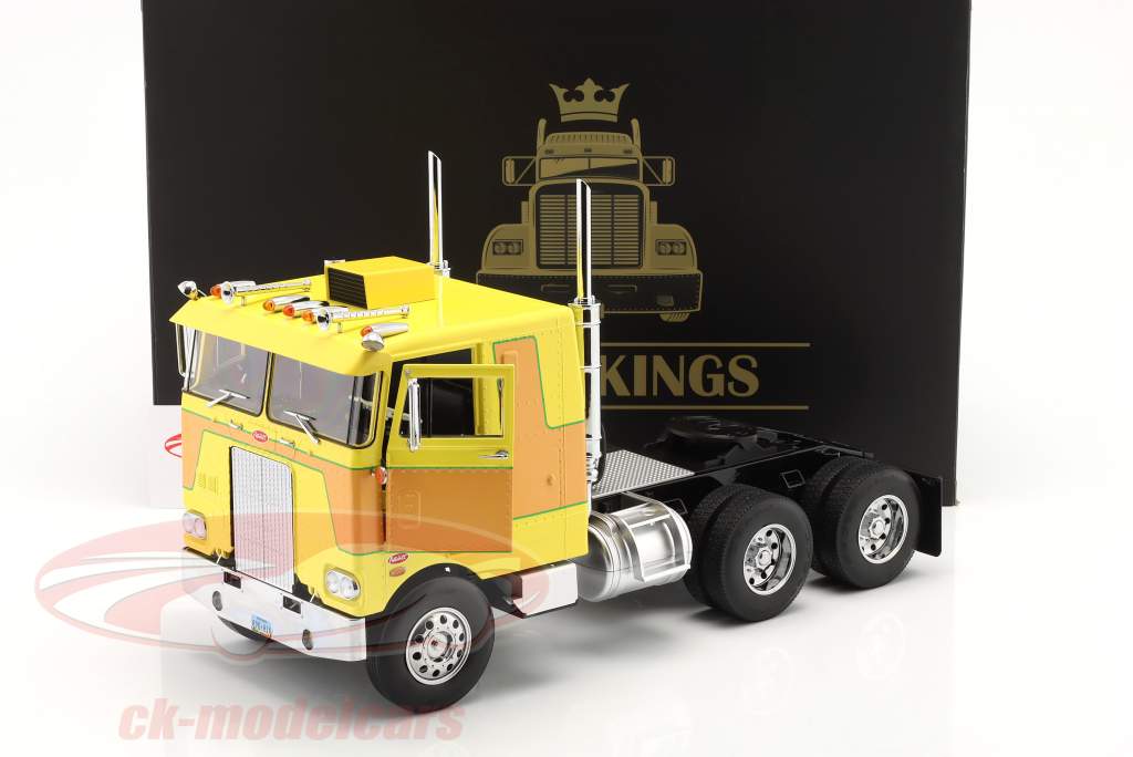 ミニカー 1/18 Peterbilt 352 Pacemaker 1977-1979 Road Kings 1:18 Peterbilt 352 Pacemaker SZM 1977-1979 yellow