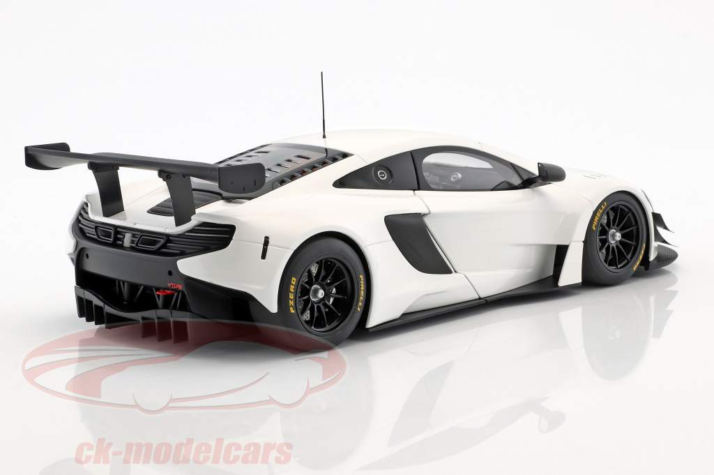 1/18 McLaren / マクラーレン 650S GT3 ホワイト Amazon | AUTOart 1/18 マクラーレン 650S GT3 ホワイト 完成品