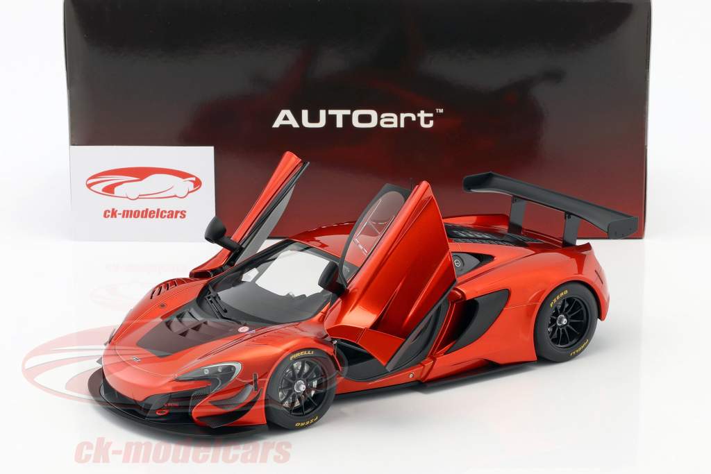 McLaren 650S GT3 Byggeår 2017 vulkan orange / sort 1:18 AUTOart