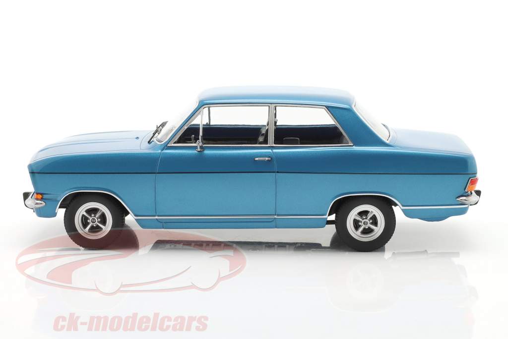 Opel Kadett B 节日 建设年份 1973 蓝色的 金属的 1:18 KK-Scale