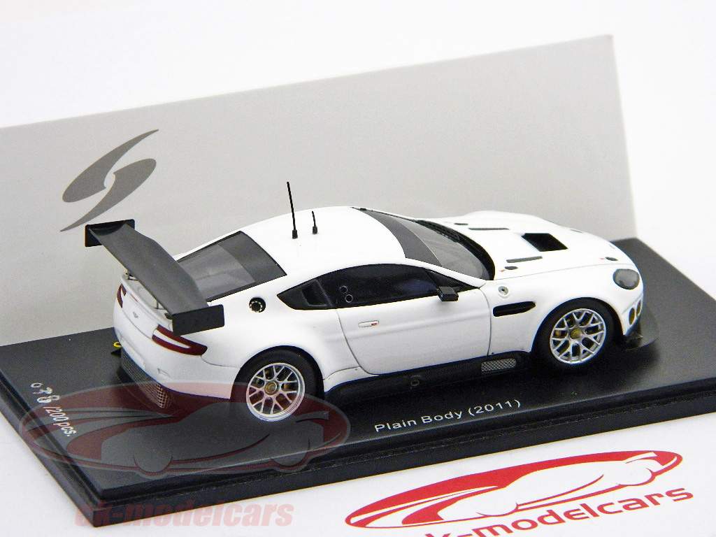 アストンマーチンヴァンテージLMプレインボディホワイトエディション1時43スパーク