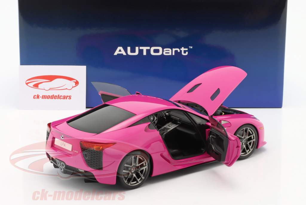 Lexus LFA Ano de construção 2010 rosa 1:18 AUTOart