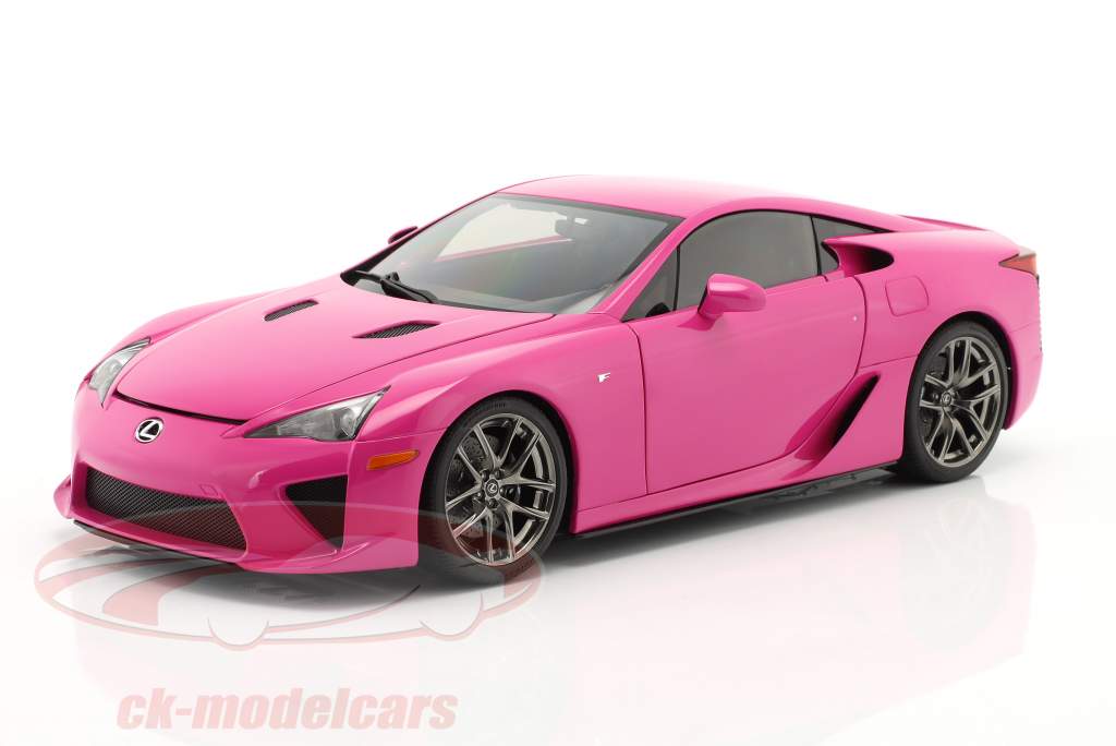 Lexus LFA Ano de construção 2010 rosa 1:18 AUTOart