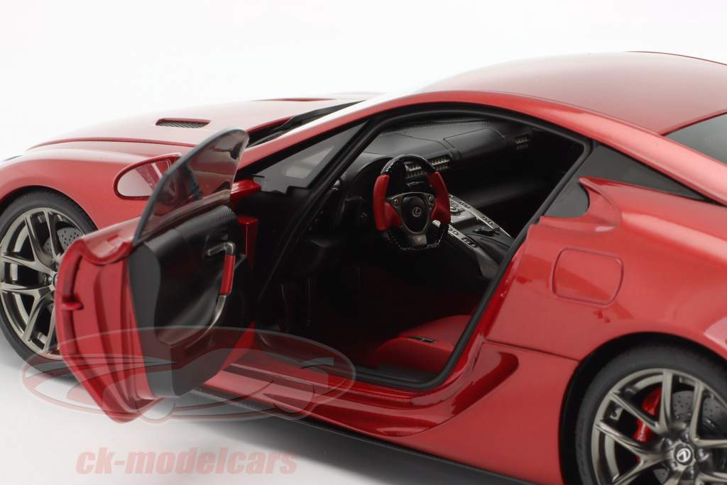 Lexus LFA Год постройки 2010 жемчуг красный 1:18 AUTOart