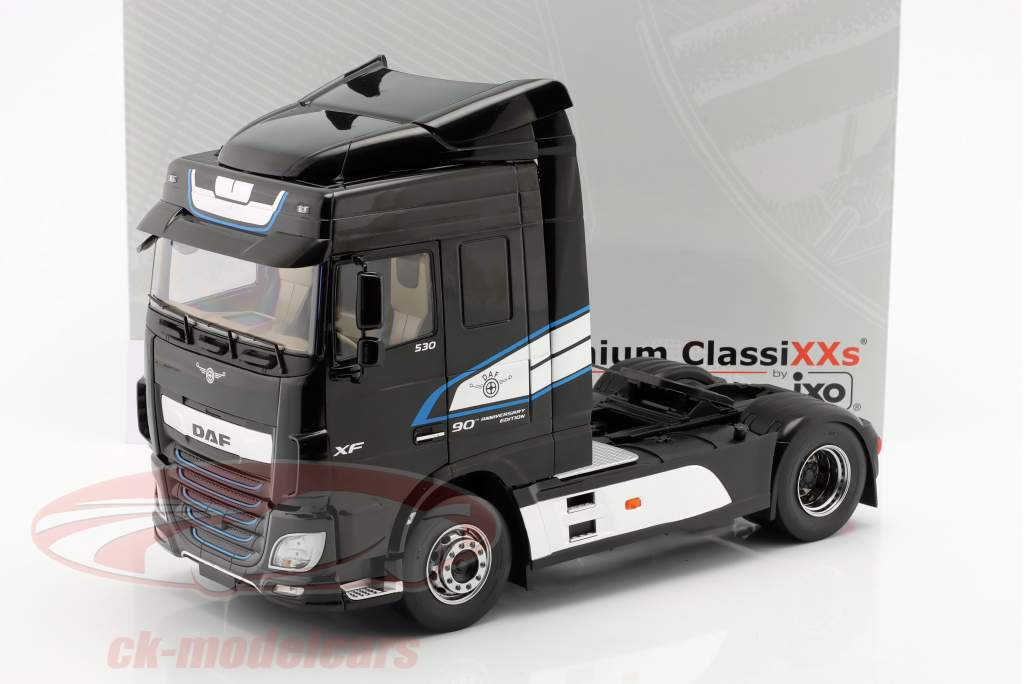 DAF XF Space Cab Год постройки 2018 черный 1:18 Premium ClassiXXs