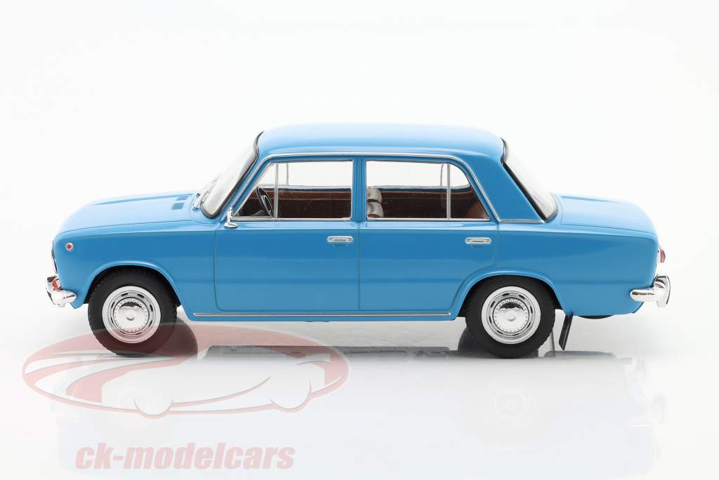 Lada 1200 blu 1:24 WhiteBox