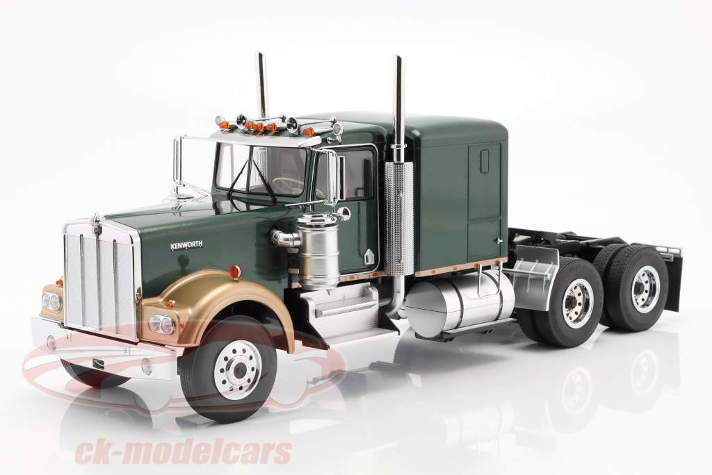 Kenworth W900 traktorenhed mørkegrøn / guld metallisk 1:18 Road Kings