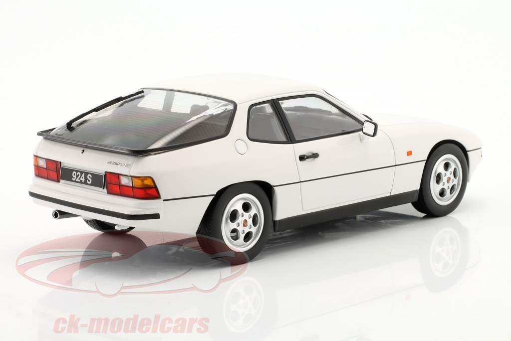 Porsche 924 S Año de construcción 1986 Blanco 1:18 KK-Scale