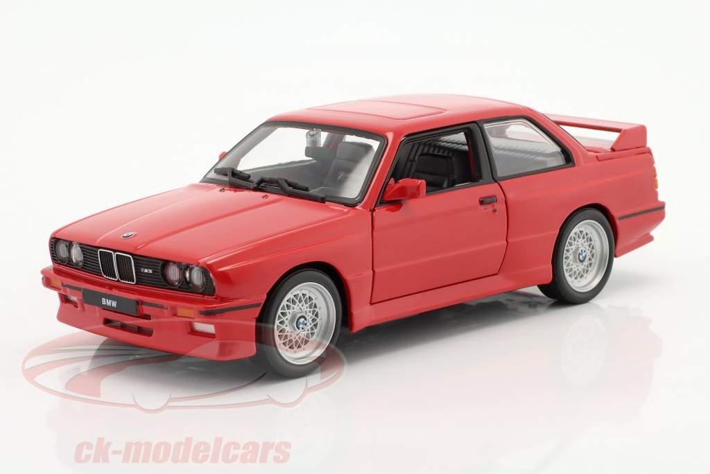 BMW M3 (E30) 建设年份 1988 红色的 1:24 Bburago