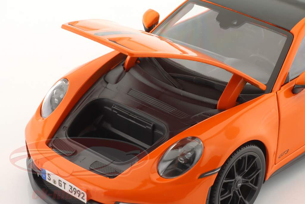 Porsche 911 (992) GT3 year 2022 gulf orange 1:18 Maisto