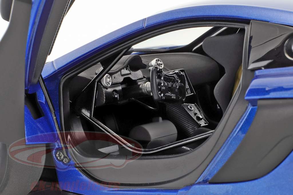 McLaren 650S GT3 Plain Body Version 2017 blau metallic 1:18 AUTOart