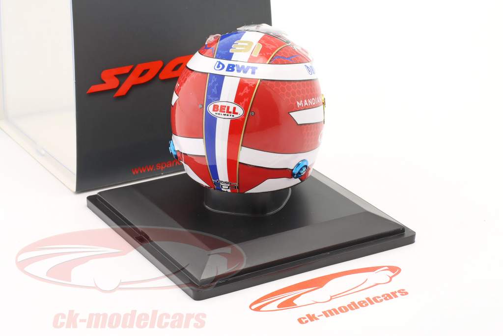 Esteban Ocon #31 BWT Alpine F1 Team formel 1 2022 hjelm 1:5 Spark