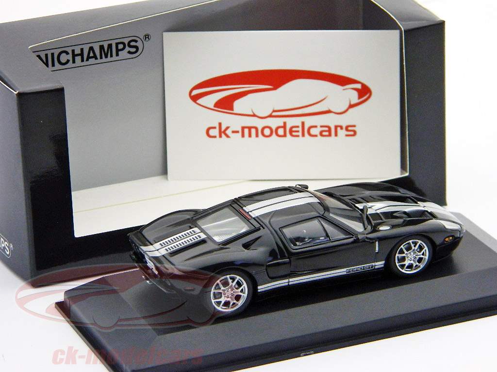 Minichamps 1:43 Ford GT 2006 black with silver stripes