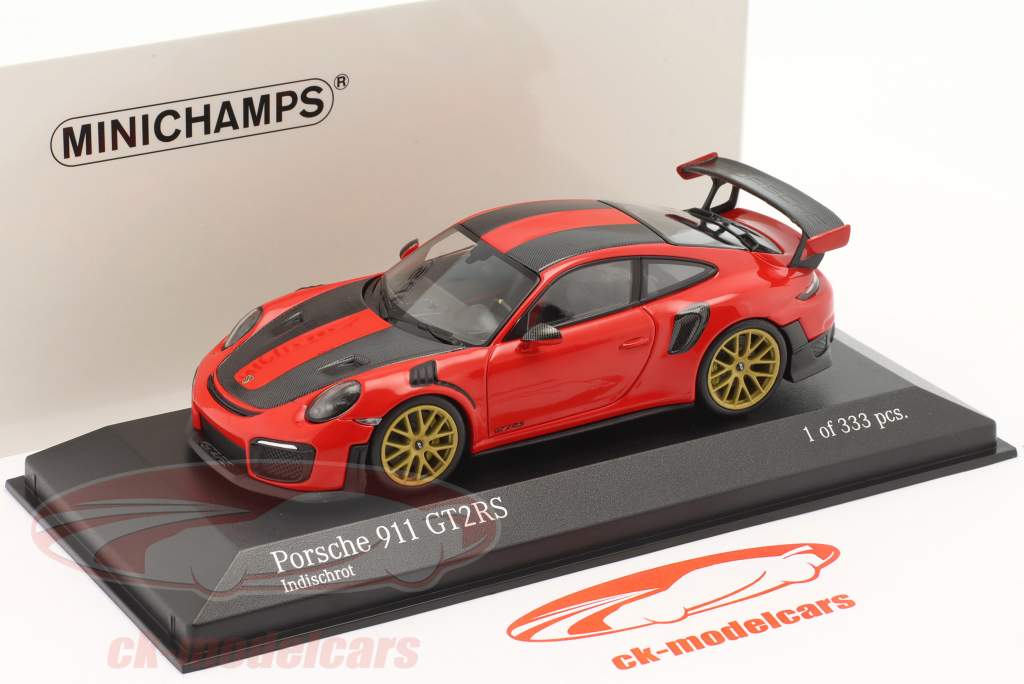 Porsche 911 (991 II) GT2 RS Weissach-Paket 2018 indischrot / goldene Felgen 1:43 Minichamps