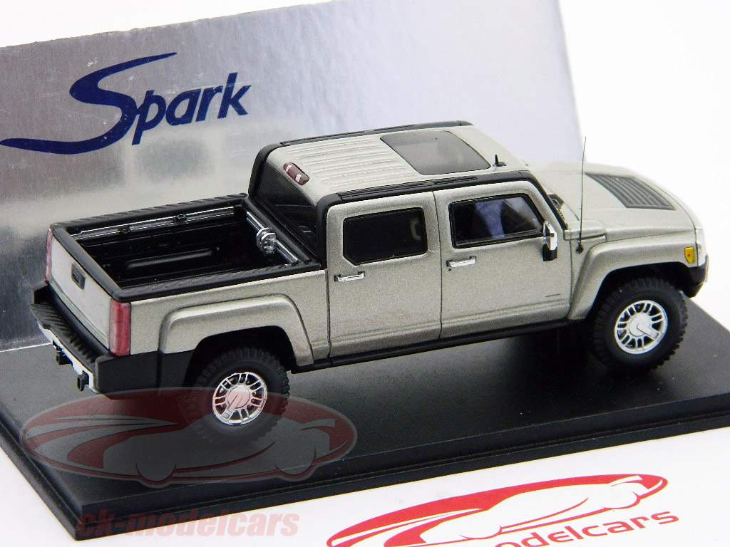 ハマーH3Tは、モデル2008グレーメタリック1:43スパークをピックアップ