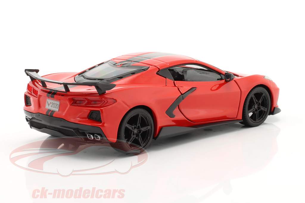 Chevrolet Corvette Stingray Coupe Baujahr 2020 rot / schwarz 1:24 Maisto